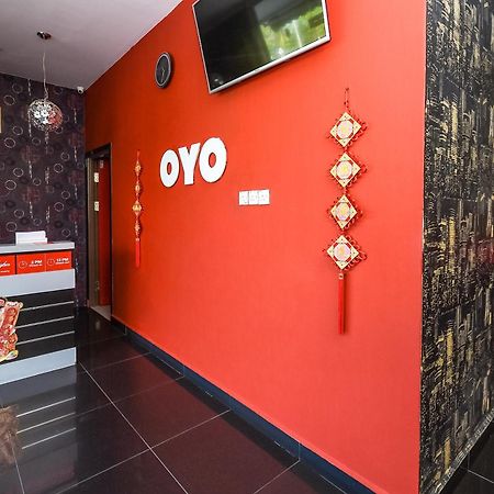 Oyo 89301 Ys Inn Miri Exteriér fotografie