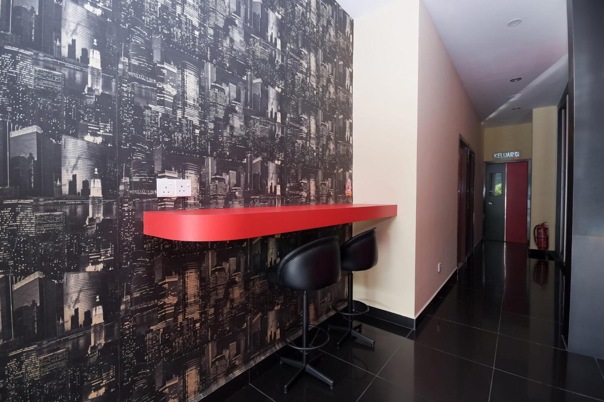 Oyo 89301 Ys Inn Miri Exteriér fotografie