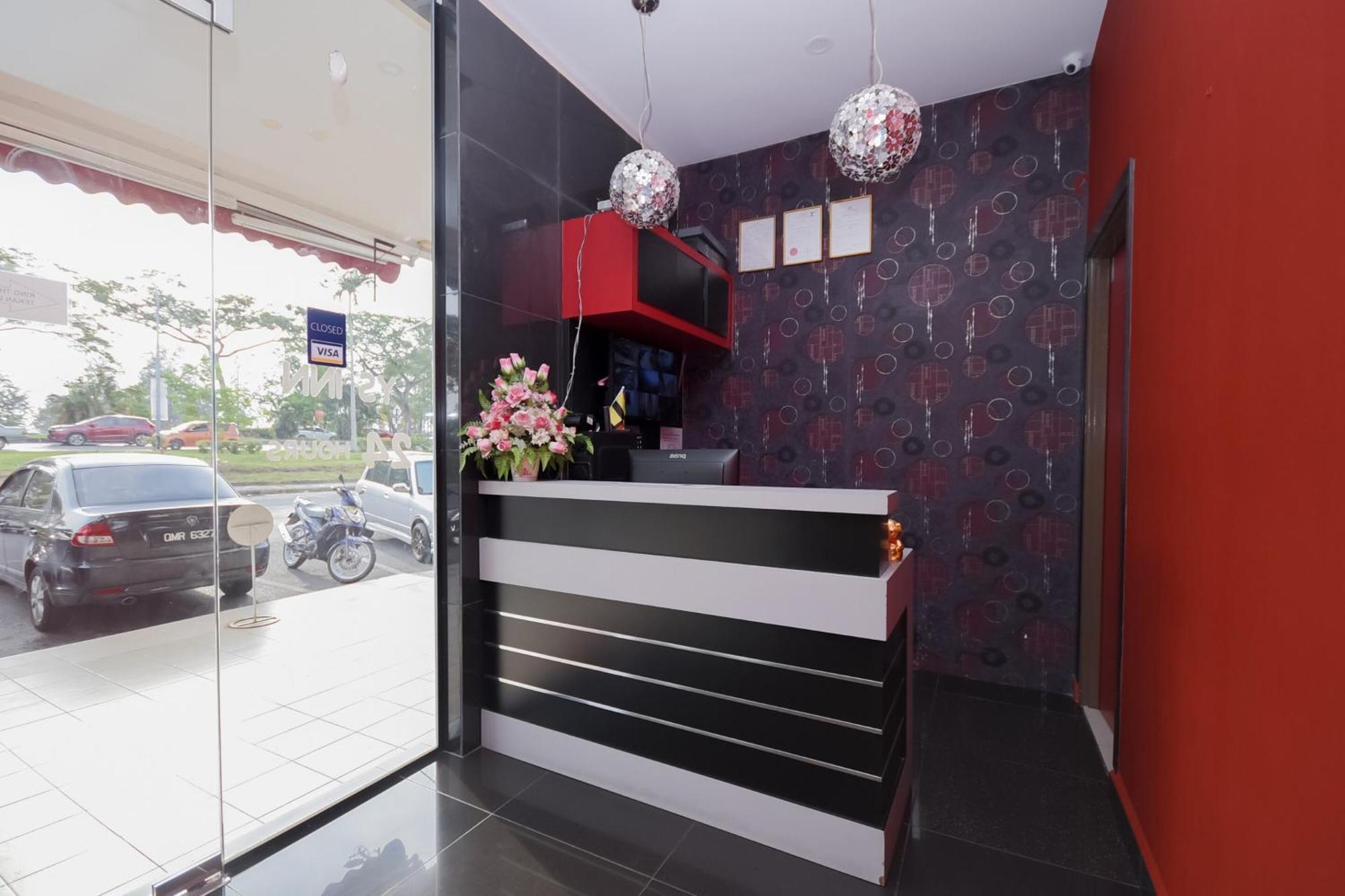 Oyo 89301 Ys Inn Miri Exteriér fotografie
